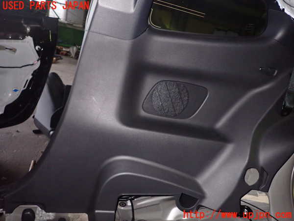 1UPJ-9242127675]GRヤリス(YARIS)(MXPA12)右リアピラートリム 中古_3