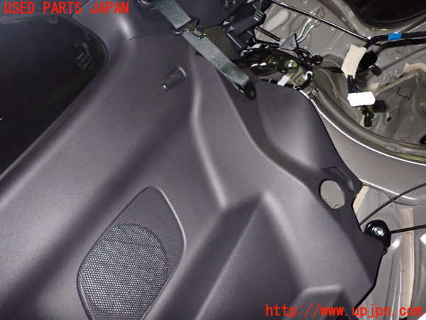 1UPJ-9242127675]GRヤリス(YARIS)(MXPA12)右リアピラートリム 中古_4
