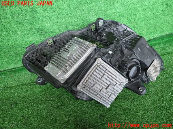 2UPJ-9242131132]ベンツ C200 4MATIC ステーションワゴン S205(205278C)左ヘッドライト LED 中古_2