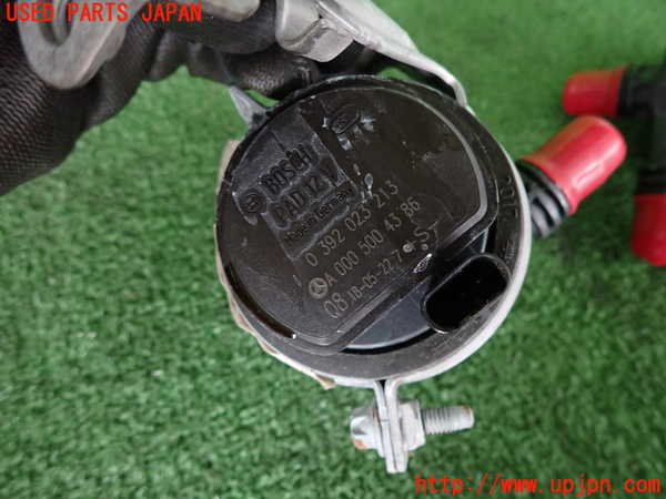 2UPJ-9242132110]ベンツ C200 4MATIC ステーションワゴン S205(205278C)ウォーターポンプ 中古_4