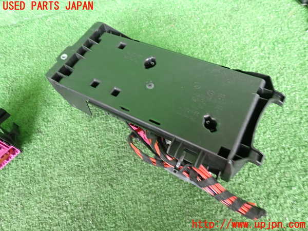2UPJ-9242136742]ベンツ C200 4MATIC ステーションワゴン S205(205278C)ヒューズボックス2(室内) 中古_2