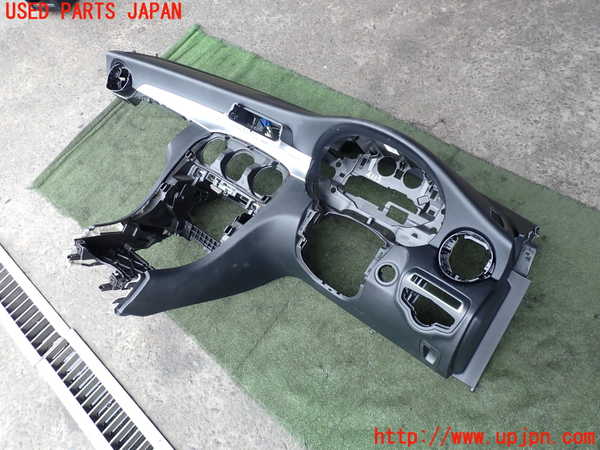 2UPJ-9242137505]ベンツ C200 4MATIC ステーションワゴン S205(205278C)ダッシュボード 中古_2