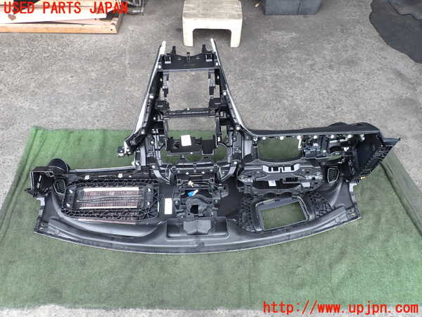 2UPJ-9242137505]ベンツ C200 4MATIC ステーションワゴン S205(205278C)ダッシュボード 中古_3