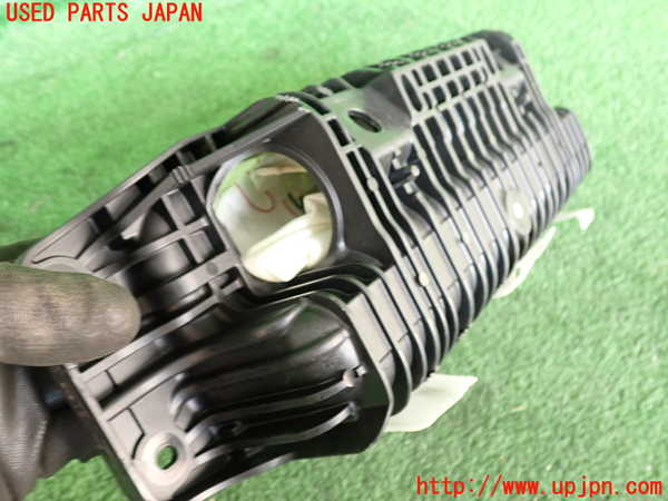 2UPJ-9242137870]ベンツ C200 4MATIC ステーションワゴン S205(205278C)助手席側エアバッグカバー 中古_2