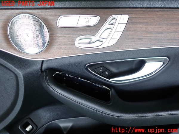 2UPJ-9242131234]ベンツ C200 4MATIC ステーションワゴン S205(205278C)右前ドア内張り 中古_2