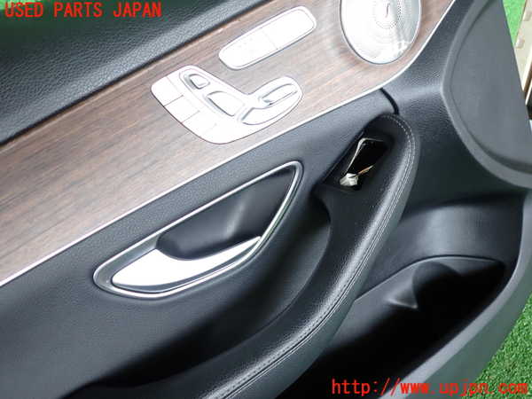 2UPJ-9242131264]ベンツ C200 4MATIC ステーションワゴン S205(205278C)左前ドア内張り 中古_2