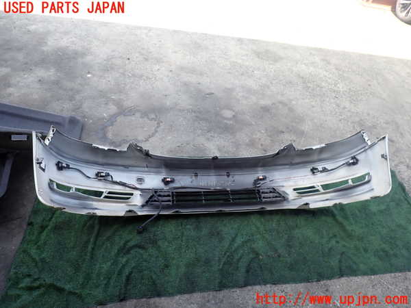 2UPJ-9242141010]セルシオ(UCF31)フロントバンパー 中古_4