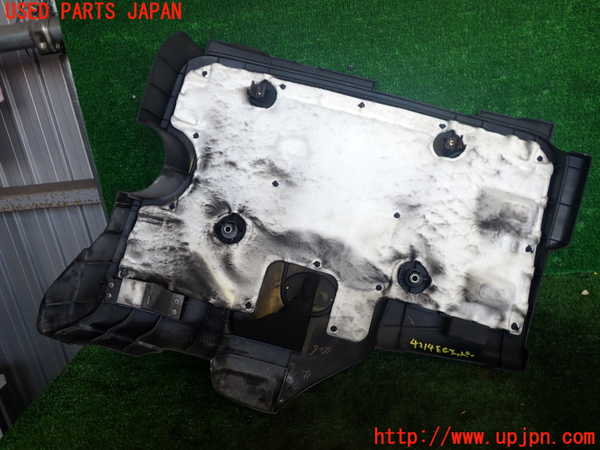 2UPJ-9242142160]セルシオ(UCF31)エンジンアッパーカバー 中古_2