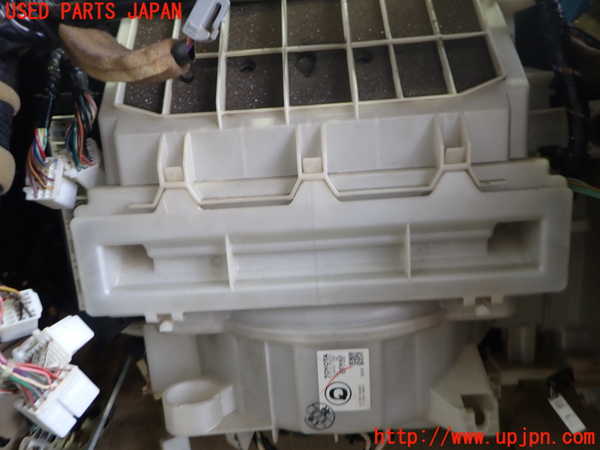 2UPJ-9242146081]セルシオ(UCF31)エバポレーター1 中古_3
