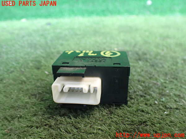 2UPJ-9242146311]セルシオ(UCF31)スイッチ6 中古_2