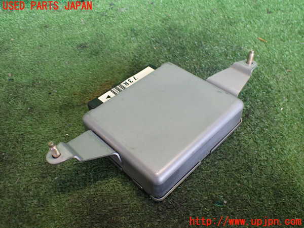 2UPJ-9242146120]セルシオ(UCF31)サスペンションコンピューター 中古_2