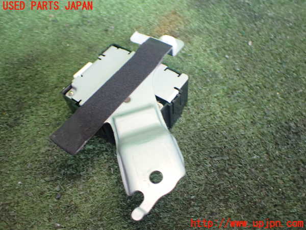 2UPJ-9242146151]セルシオ(UCF31)コンピューター6 中古_2