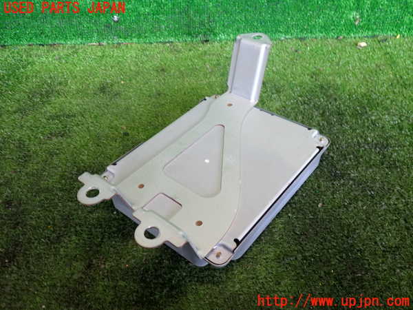 2UPJ-9242146152]セルシオ(UCF31)コンピューター7 中古_2