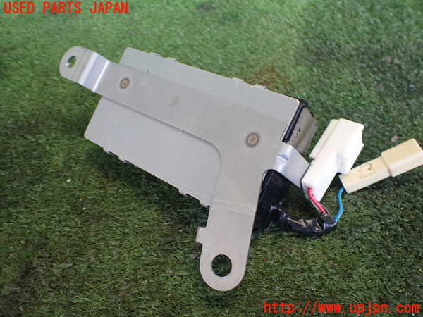 2UPJ-9242146154]セルシオ(UCF31)コンピューター9 中古_2