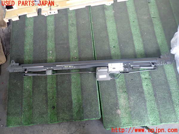 2UPJ-9242147790]セルシオ(UCF31)リアサンシェード 中古_2