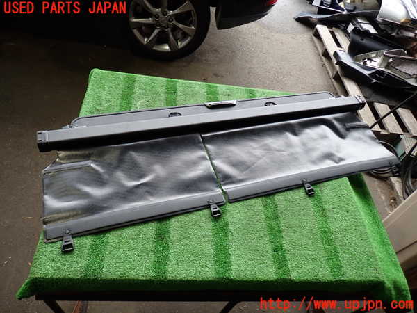 2UPJ-9242157761]レクサス・RX350(GGL15W)トノカバー1 中古_2