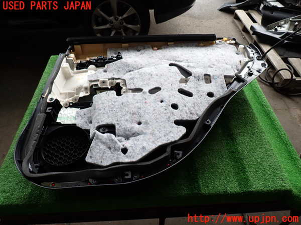 2UPJ-9242151324]レクサス・RX350(GGL15W)左後ドア内張り 中古_5