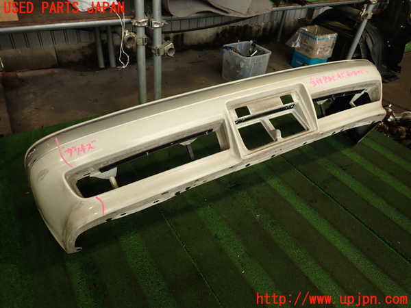 2UPJ-9242171010]クレスタ(GX81)フロントバンパー 中古_2