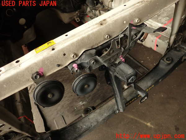 2UPJ-9242171042]クレスタ(GX81)コアサポート（カット） 中古_4
