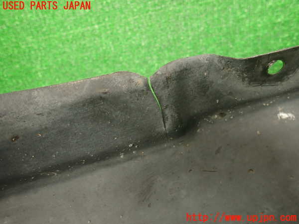 2UPJ-9242171090]クレスタ(GX81)右前フェンダーライナー 中古_4