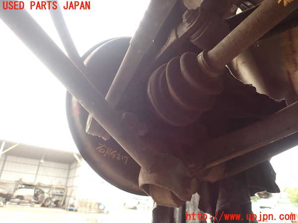 2UPJ-9242174300]クレスタ(GX81)右リアナックルハブ 中古_2
