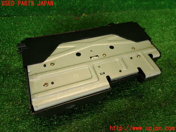 2UPJ-9242176066]クレスタ(GX81)エアコンスイッチ1 中古_2