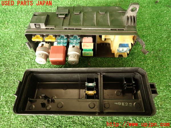 2UPJ-9242176741]クレスタ(GX81)ヒューズボックス1 中古_4