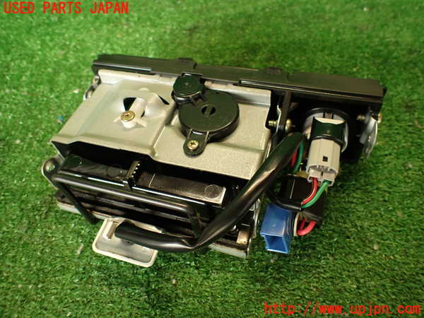 2UPJ-9242177821]クレスタ(GX81)灰皿1 中古_4