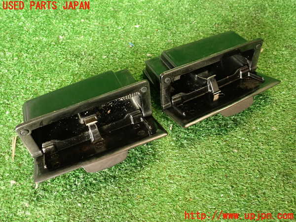 2UPJ-9242177822]クレスタ(GX81)灰皿2 中古_4