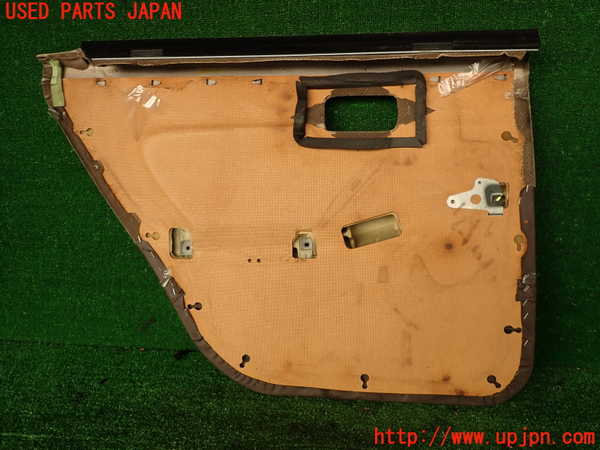 2UPJ-9242171294]クレスタ(GX81)右後ドア内張り 中古_5