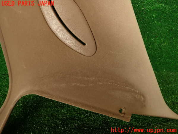 2UPJ-9242177675]クレスタ(GX81)右リアピラートリム 中古_3
