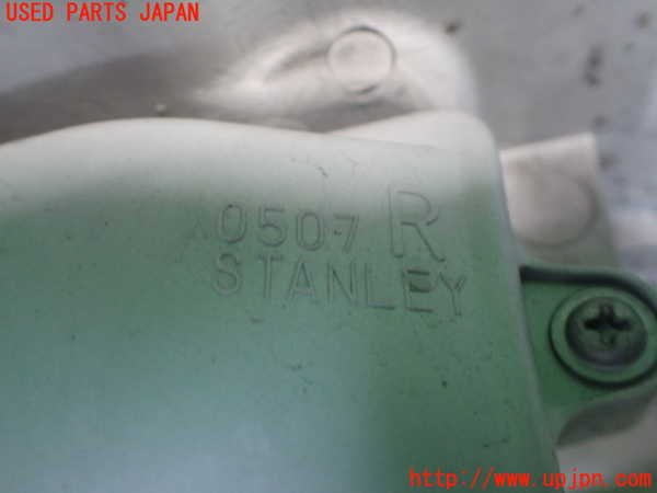 2UPJ-9242181130]セルシオ(UCF31)右ヘッドライト HID 中古_4