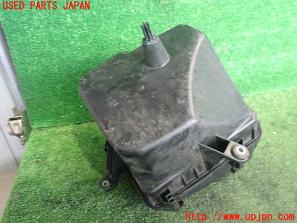 2UPJ-9242182560]セルシオ(UCF31)エアクリーナーボックス 中古_2