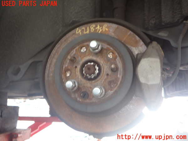 2UPJ-9242184305]セルシオ(UCF31)左リアナックルハブ 中古_2