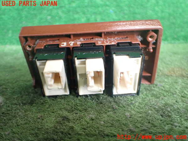 2UPJ-9242186307]セルシオ(UCF31)スイッチ2(車高調 走行モード ECT) 中古_2