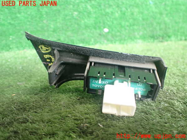 2UPJ-9242186312]セルシオ(UCF31)スイッチ7(TRIP RESET) 中古_2