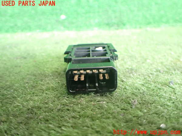2UPJ-9242186290]セルシオ(UCF31)ハザードスイッチ 中古_2