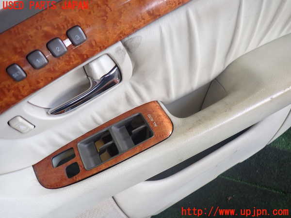 2UPJ-9242181234]セルシオ(UCF31)右前ドア内張り 中古_3