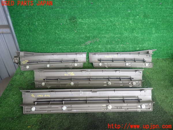 2UPJ-9242187740]セルシオ(UCF31)スカッフプレート 中古_2