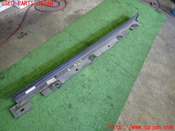 2UPJ-9242191390]ベンツ EQA250(243701C)H243系 右サイドステップ 中古_2