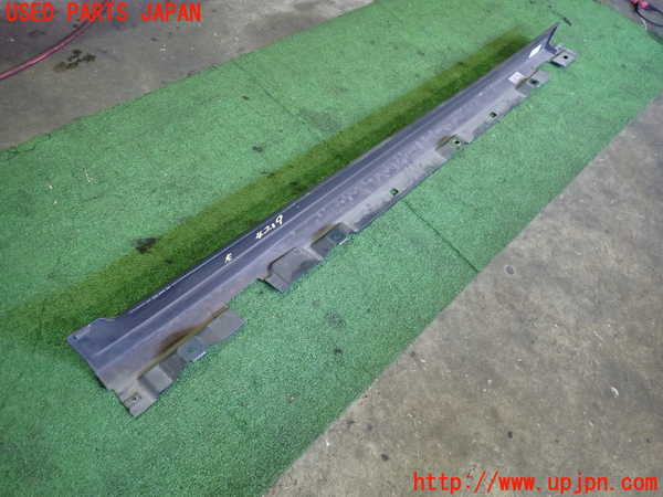 2UPJ-9242191392]ベンツ EQA250(243701C)H243系 左サイドステップ 中古_2