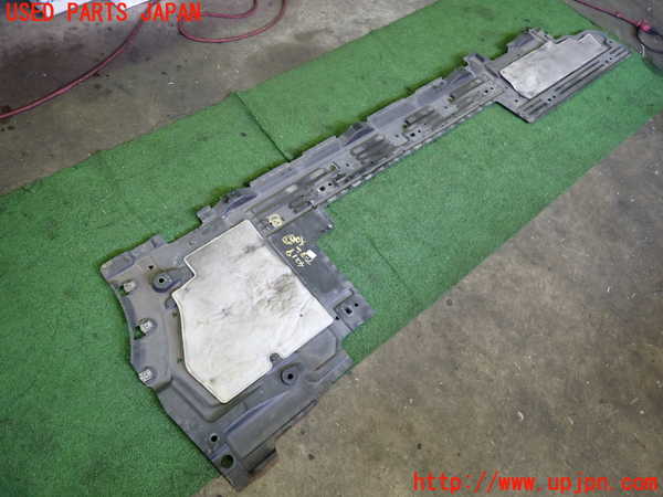 2UPJ-9242191722]ベンツ EQA250(243701C)H243系 アンダーカバー2 中古_2