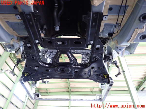2UPJ-9242195285]ベンツ EQA250(243701C)H243系 フロントメンバー 中古_2