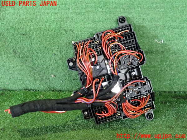 2UPJ-9242196742]ベンツ EQA250(243701C)H243系 ヒューズボックス2 中古 （室内 助手席側）_2