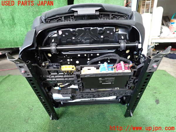 2UPJ-9242197035]ベンツ EQA250(243701C)H243系 運転席シート 中古_4