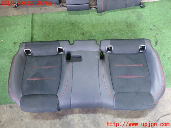 2UPJ-9242197385]ベンツ EQA250(243701C)H243系 リアシート 中古_3