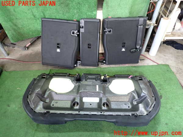 2UPJ-9242197385]ベンツ EQA250(243701C)H243系 リアシート 中古_4
