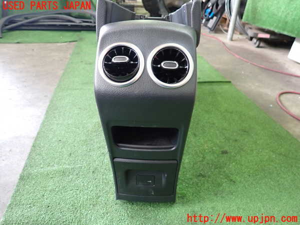 2UPJ-9242197540]ベンツ EQA250(243701C)H243系 センターコンソール 中古_3