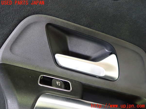 2UPJ-9242191294]ベンツ EQA250(243701C)H243系 右後ドア内張り 中古_2