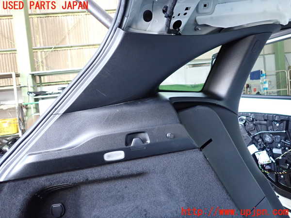 2UPJ-9242197680]ベンツ EQA250(243701C)H243系 左リアピラートリム 中古_3